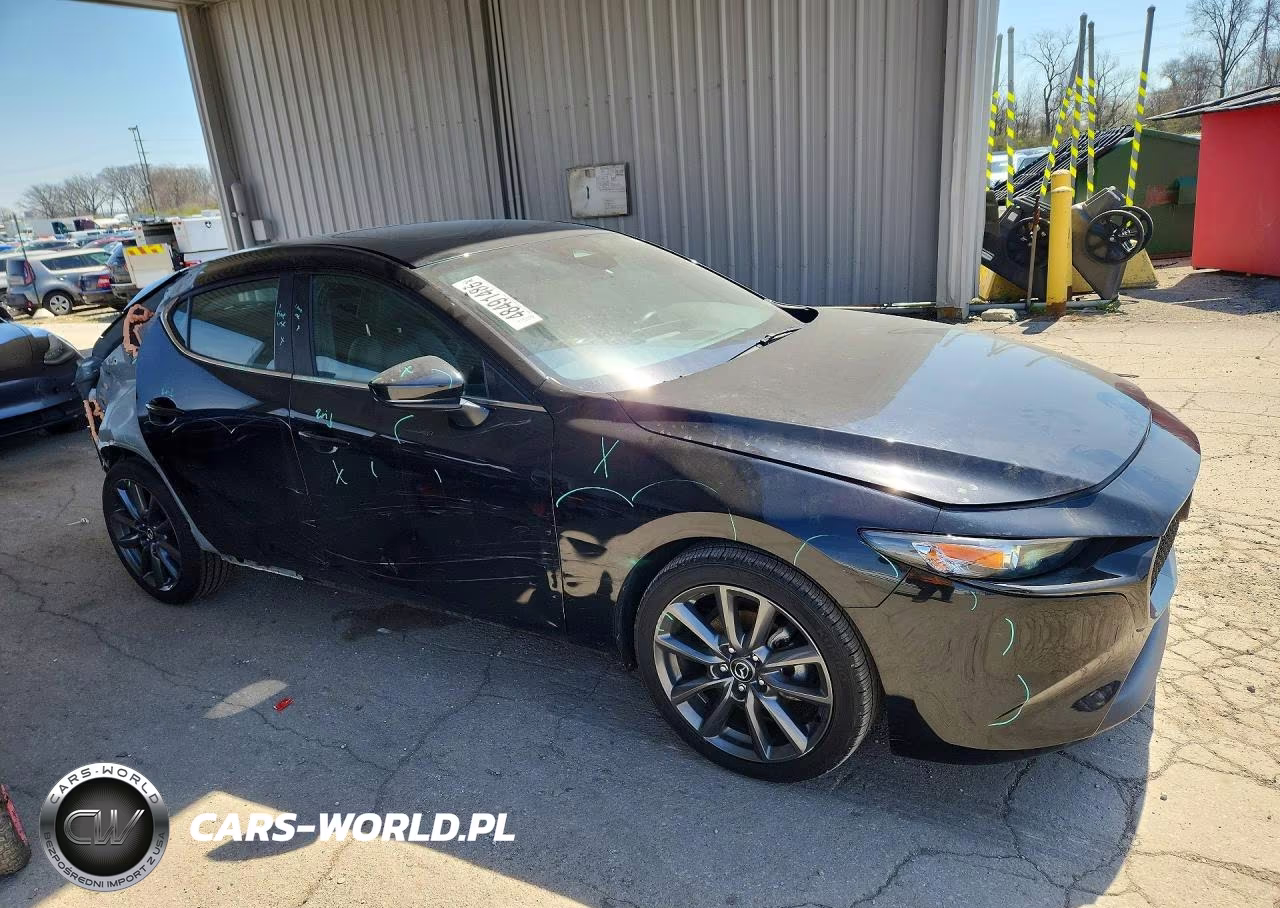 2024 Mazda 3 Preferred VIN:JM1BPALM4R1713001 - 4