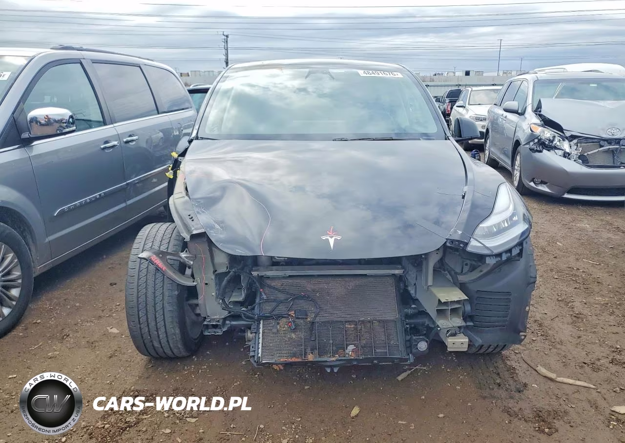 2020 Tesla Model Y VIN:5YJYGDEE0LF035198 - 5