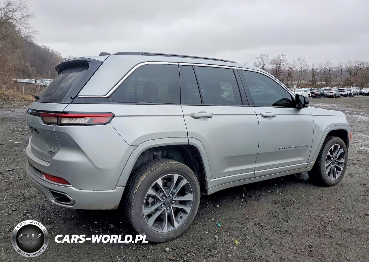 2024 Jeep Grand Cherokee Overland 4Xe VIN:1C4RJYD64RC110983 - 3