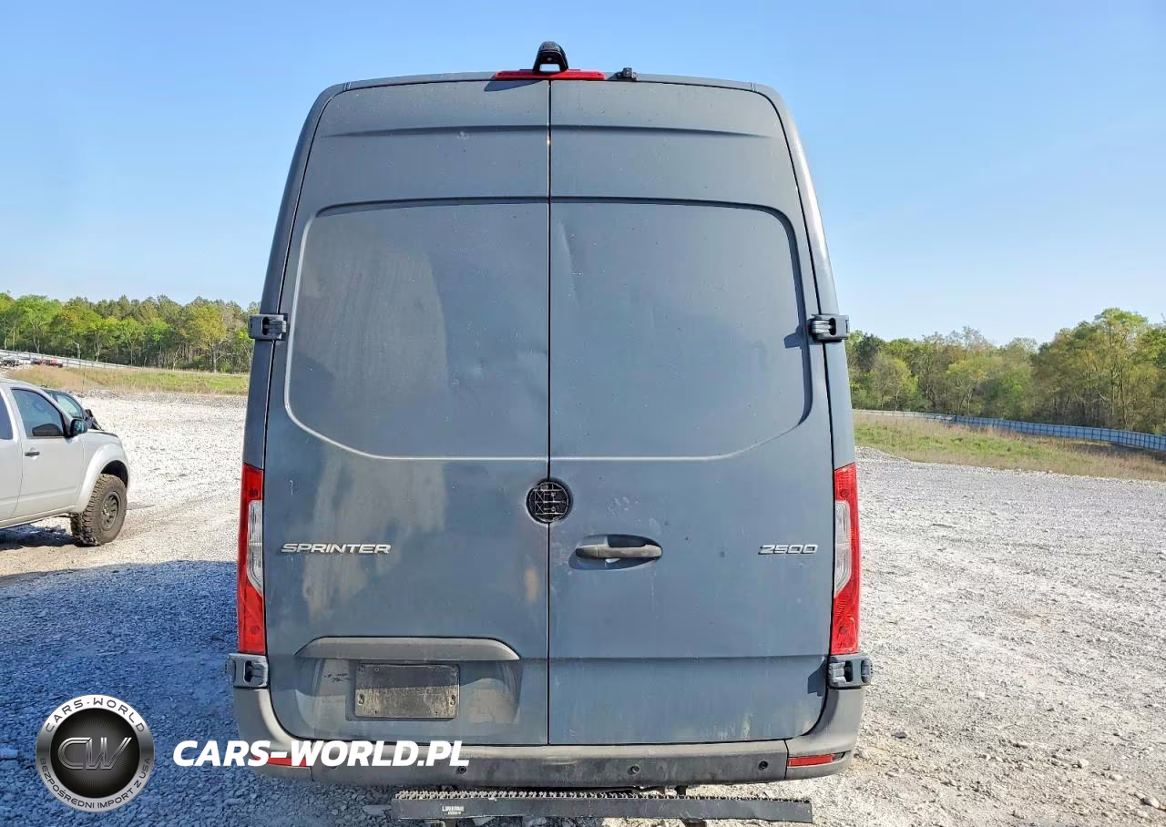 2019 Mercedes Benz Sprinter 2500 Delivery Van VIN:WD4PF1CD0KP133665 - 10