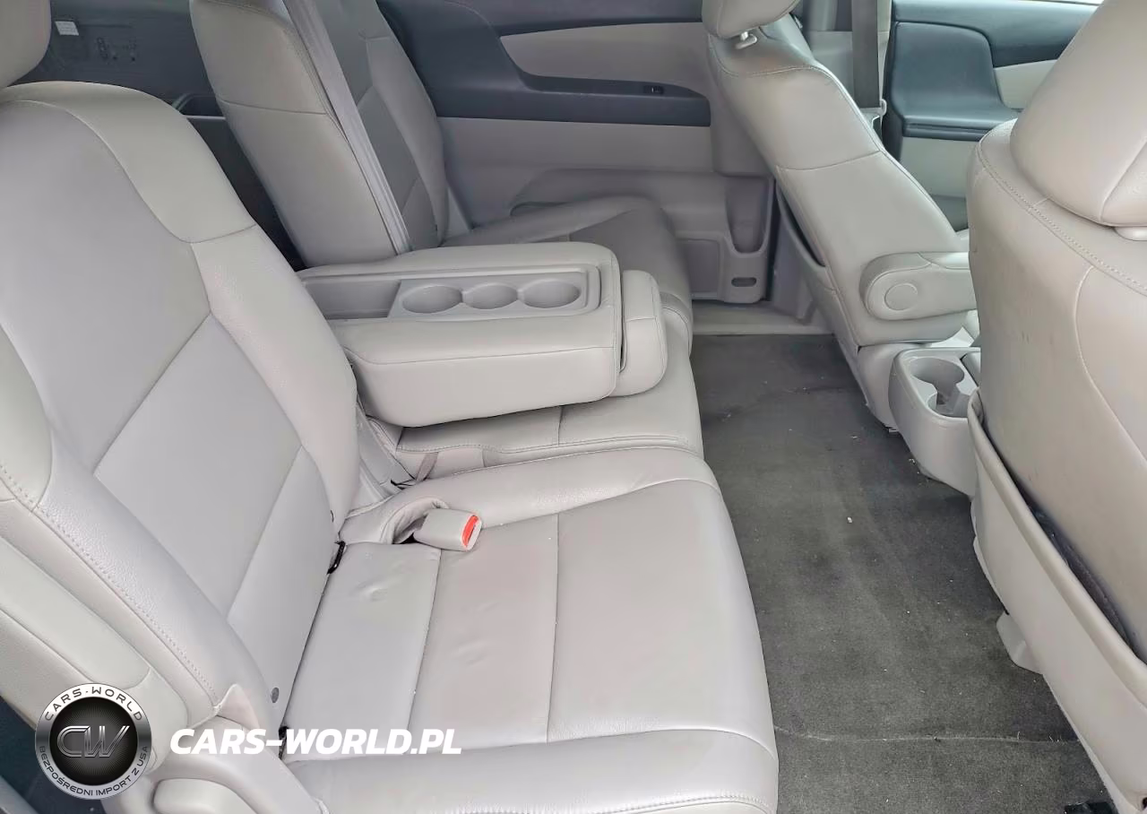 2014 Honda Odyssey Touring VIN:5FNRL5H99EB029584 - 11