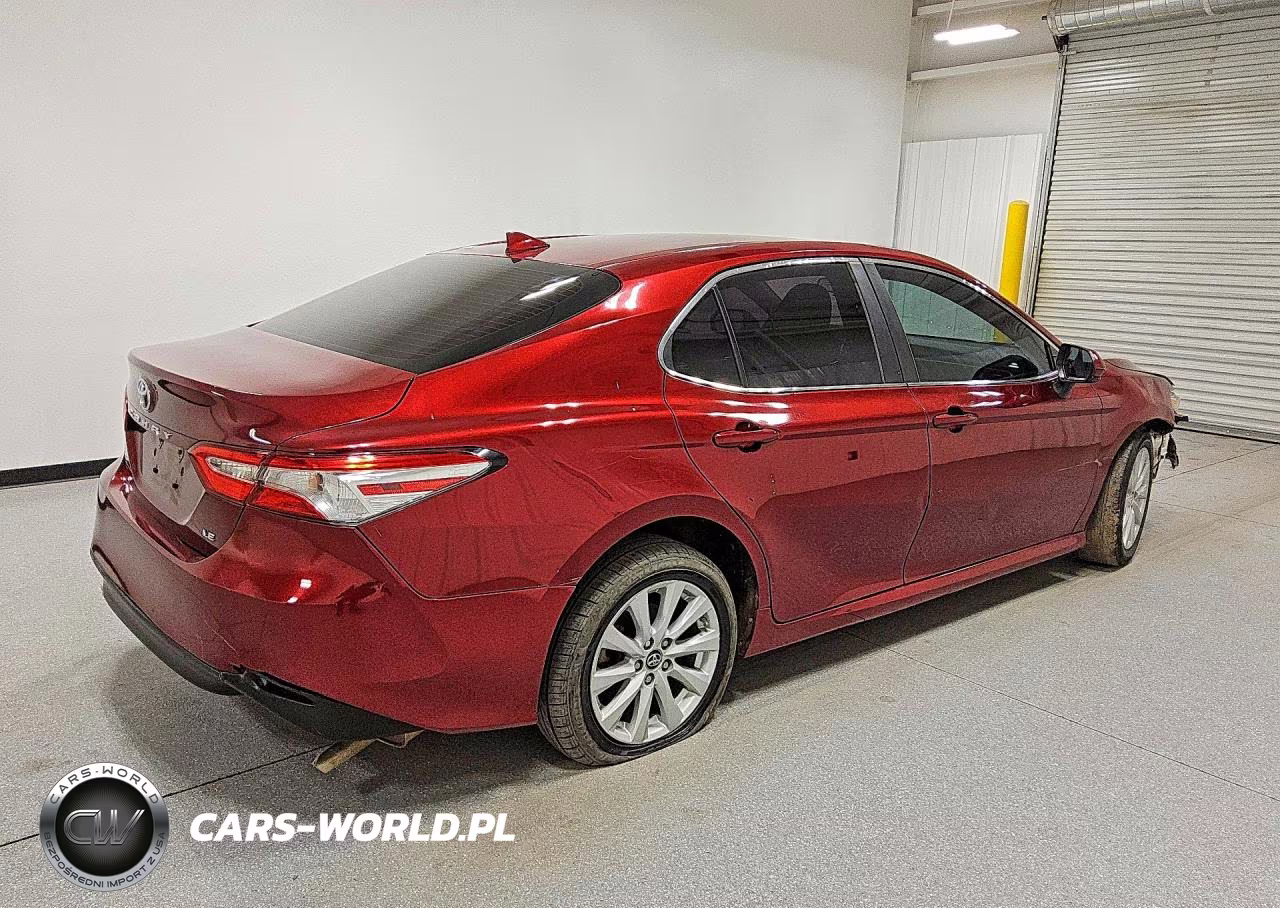 2019 Toyota Camry Le VIN:4T1B11HK7KU828930 - 3