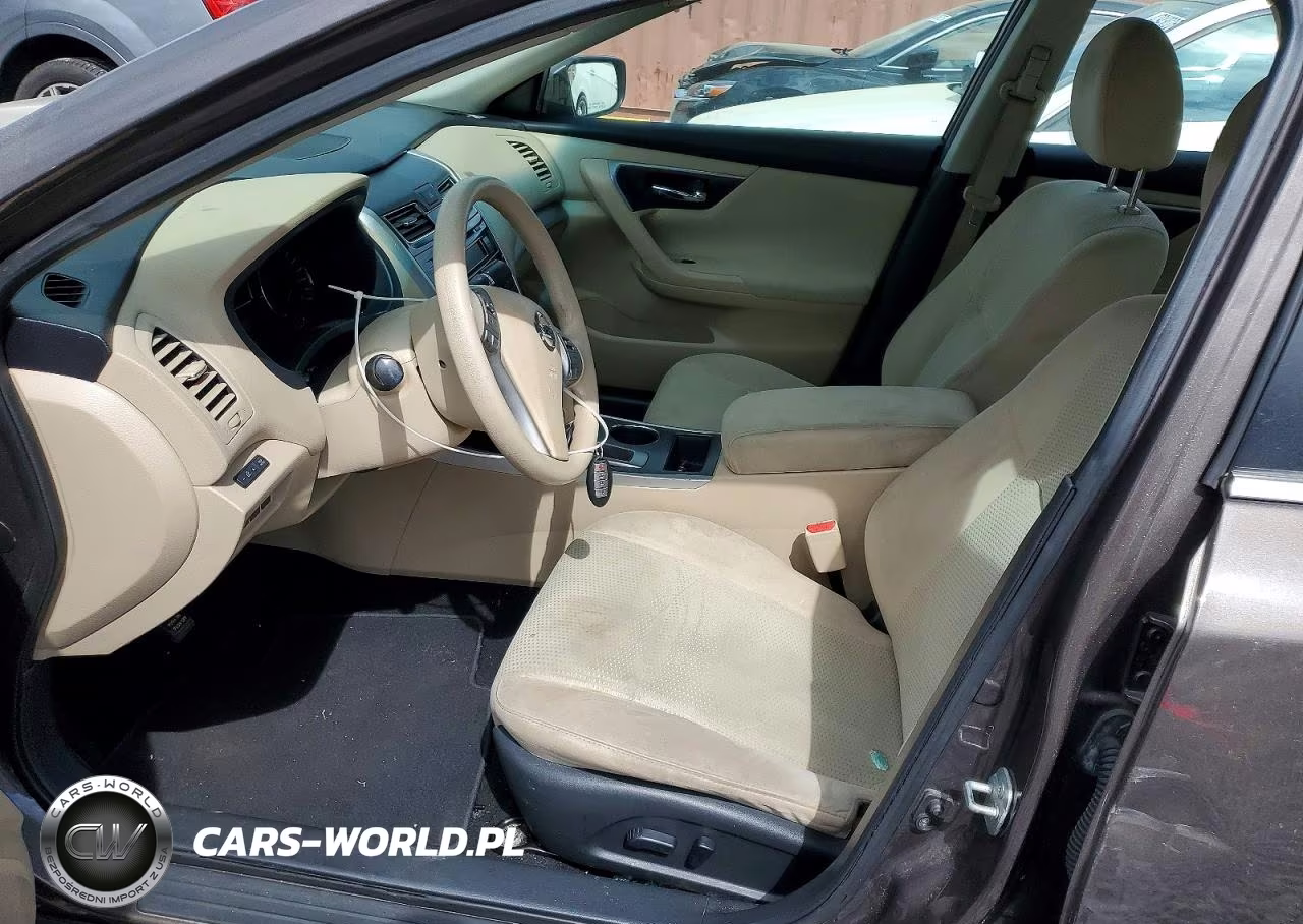 2015 Nissan Altima 2.5 S VIN:1N4AL3AP7FN365317 - 7