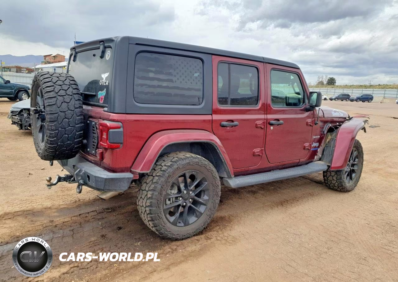 2021 Jeep Wrangler Unlimited Sahara 4Xe VIN:1C4JJXP65MW822123 - 3