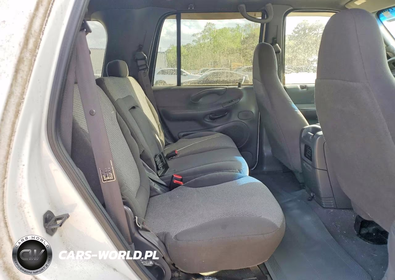 2001 Ford Expedition VIN:1FMRU15W71LB42260 - 11