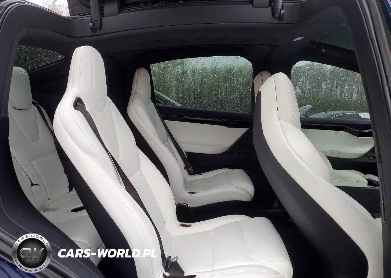 2019 Tesla Model X VIN:5YJXCBE28KF198715 - 11