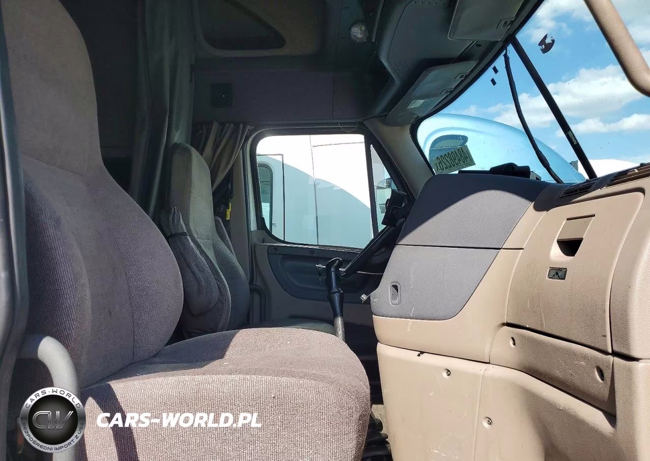 2017 Freightliner Cascadia 125 Semi Truck VIN:3AKJGLDR2HSHV7552 - 5