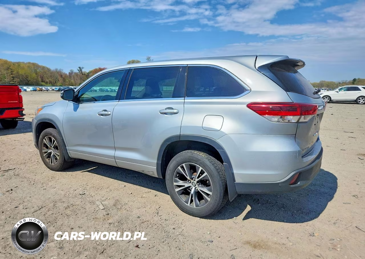 2017 Toyota Highlander Le VIN:5TDBZRFH3HS406511 - 2