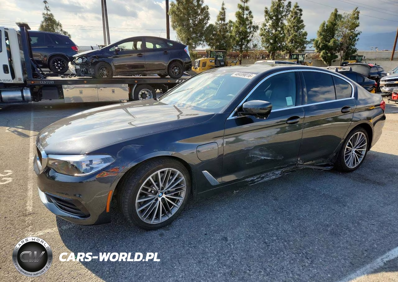 2020 BMW 530E