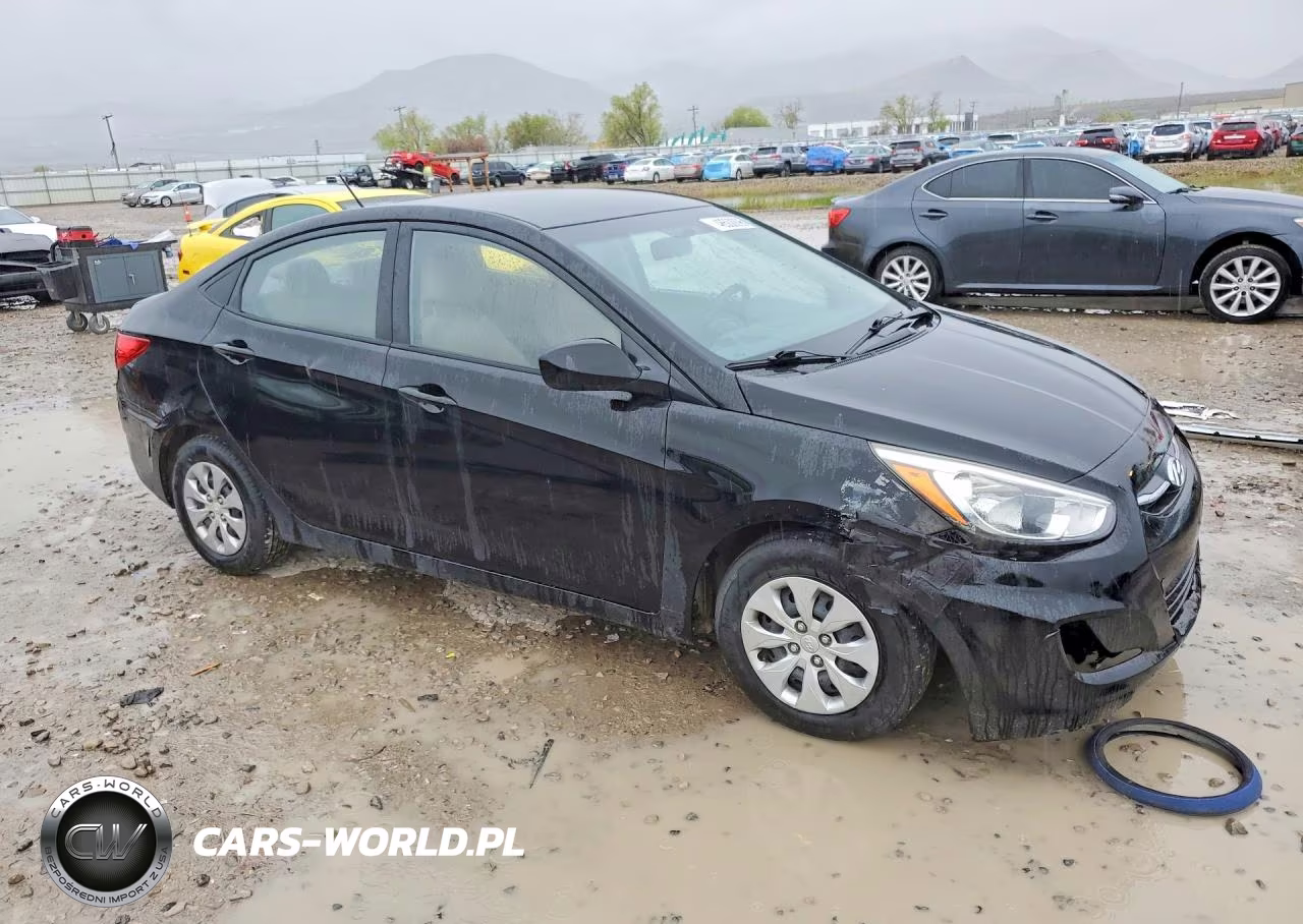 2016 Hyundai Accent VIN:KMHCT4AE6GU085690 - 4