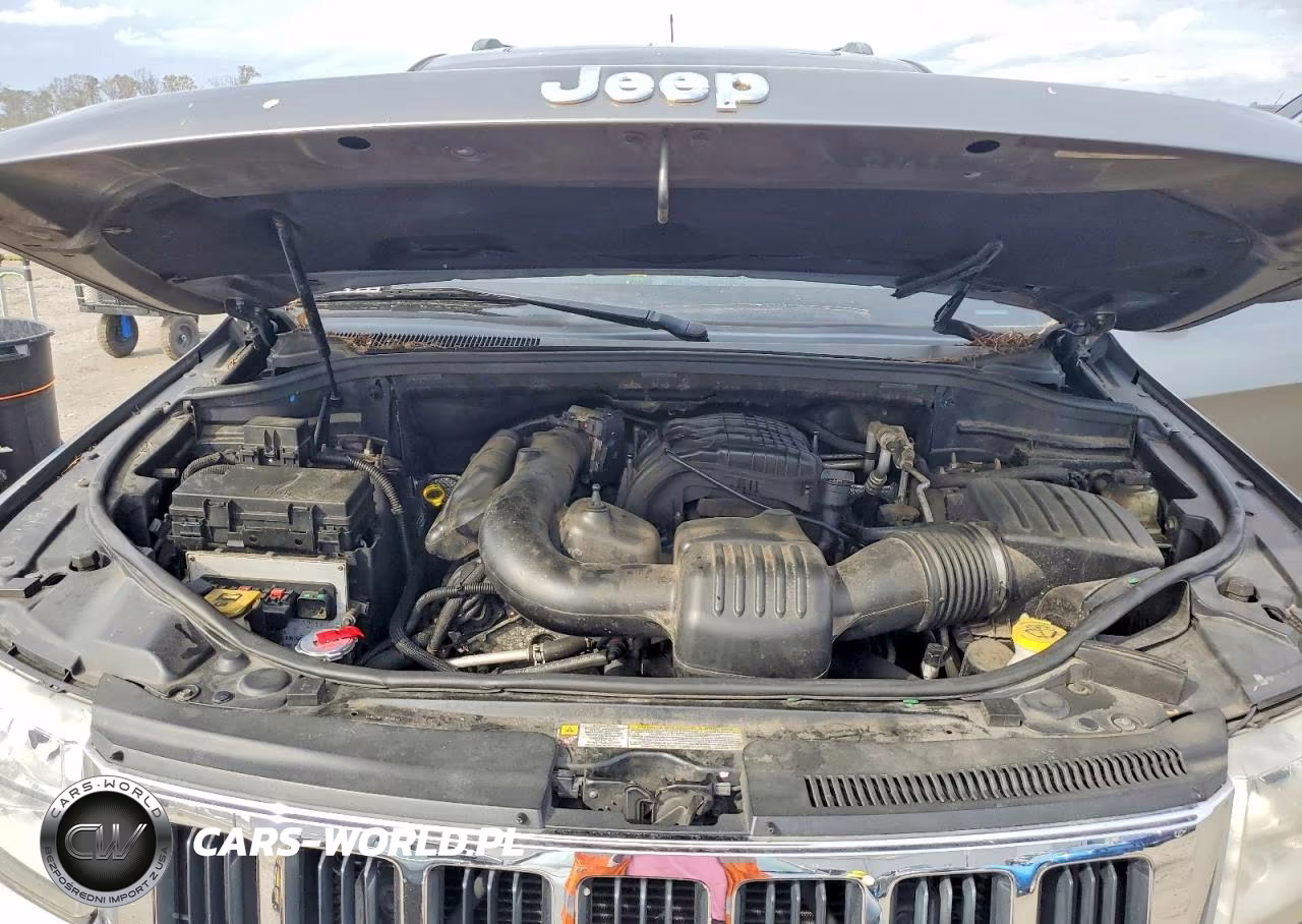 2011 Jeep Grand Cherokee Laredo VIN:1J4RR4GG1BC734827 - 12