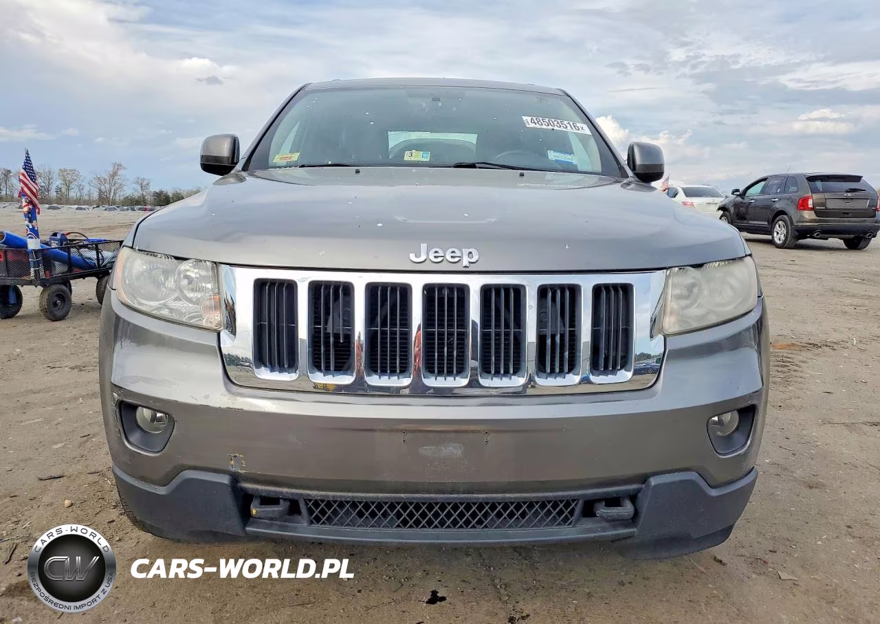 2011 Jeep Grand Cherokee Laredo VIN:1J4RR4GG1BC734827 - 5