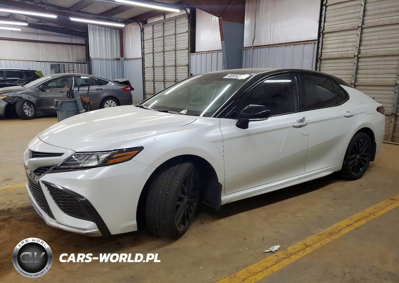 2022 Toyota Camry Hybrid Xse – zdjęcie 1 z 12