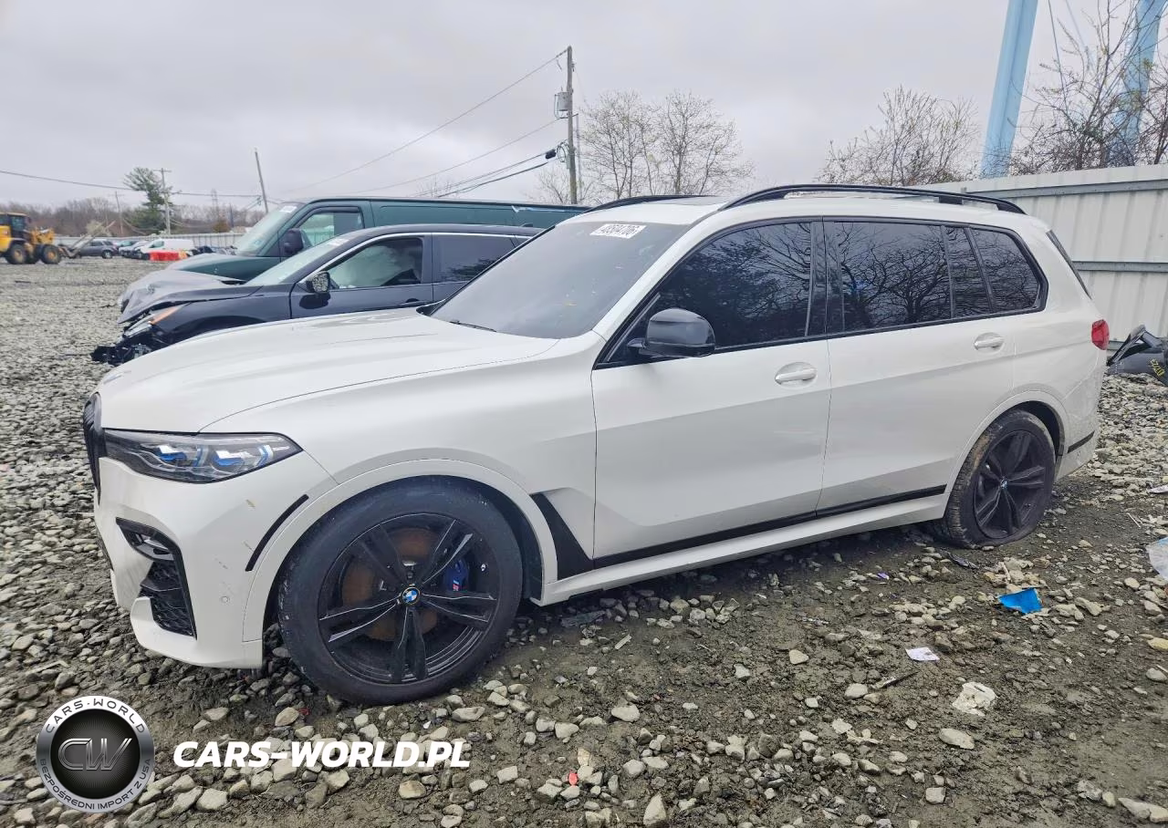 2021 BMW X7 M50I