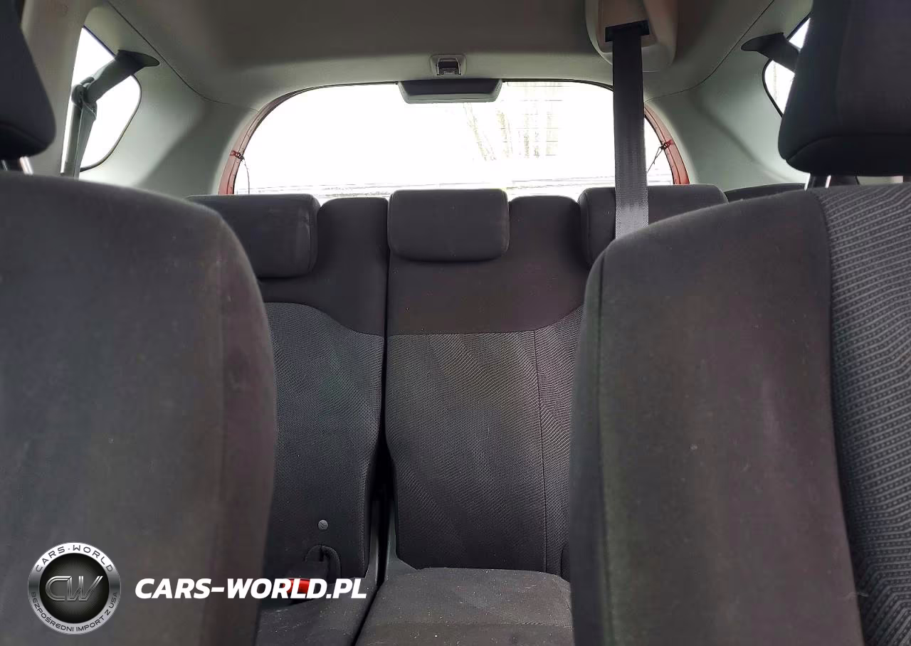 2010 Honda Fit Sport VIN:JHMGE8H47AS009031 - 10