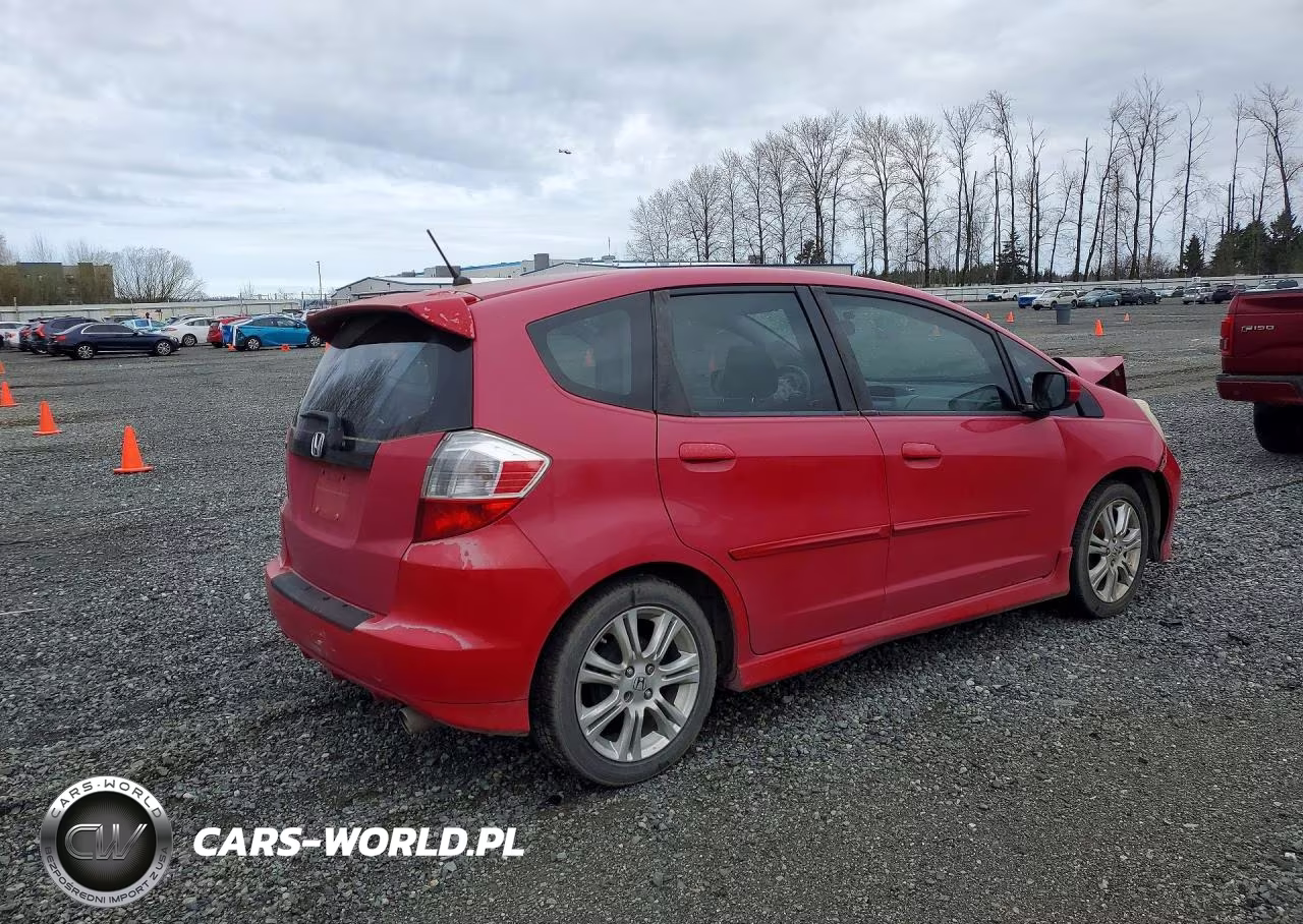 2010 Honda Fit Sport VIN:JHMGE8H47AS009031 - 3