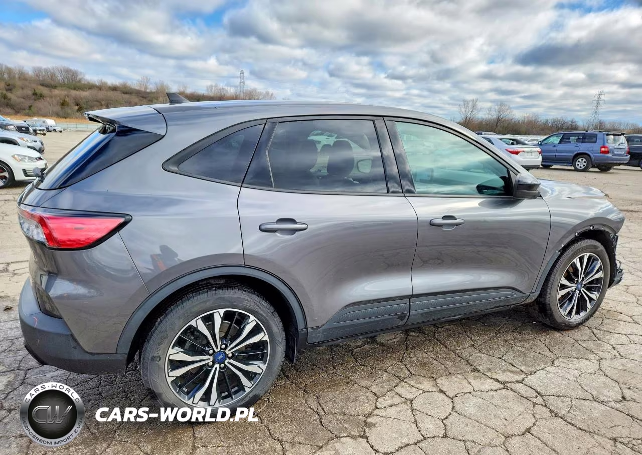 2021 Ford Escape Se VIN:1FMCU0G68MUA28733 - 3