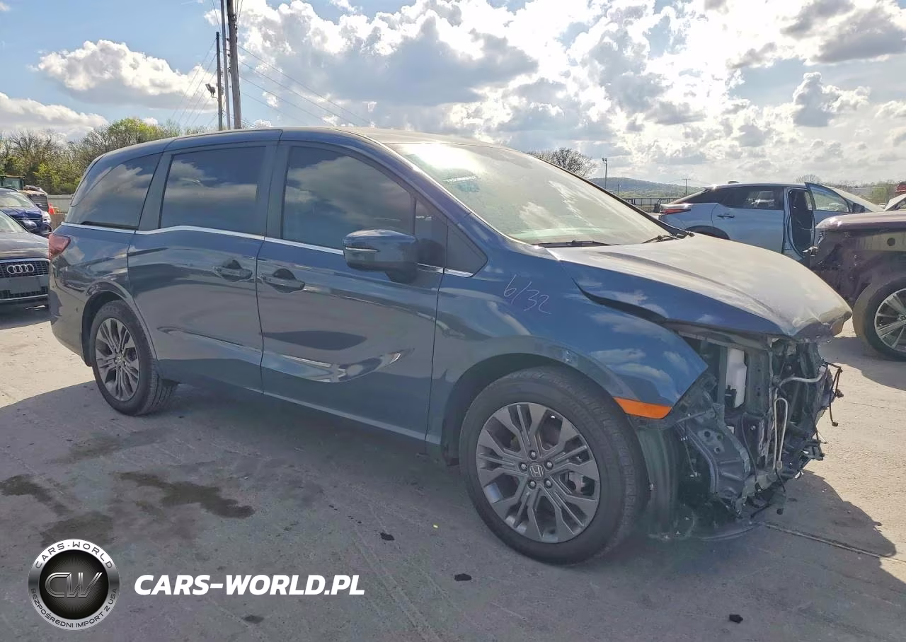2025 Honda Odyssey Touring VIN:5FNRL6H81SB042791 - 4