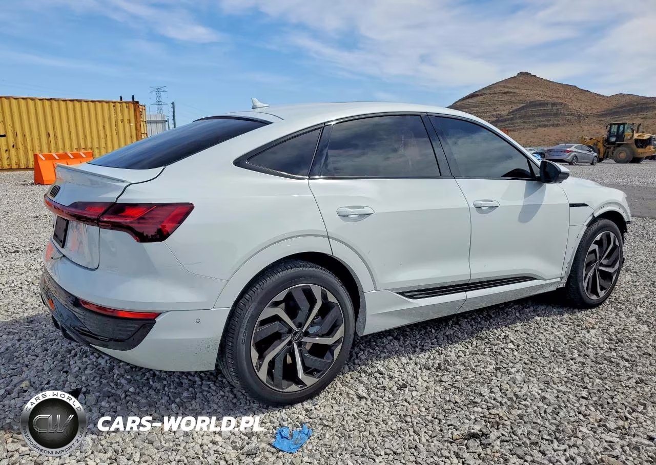 2024 Audi Q8 E-Tron Sportback Premium Plus VIN:WA1CABGEXRB043506 - 3