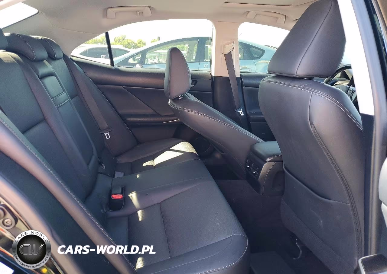 2017 Lexus Is 300 VIN:JTHCM1D20H5023228 - 10