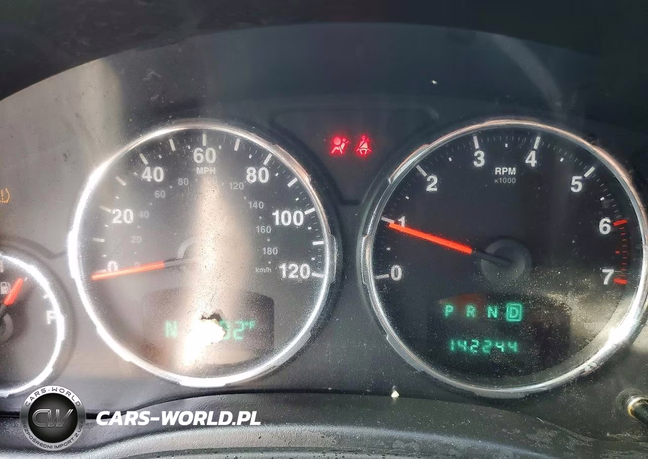 2010 Jeep Liberty Sport VIN:1J4PP2GKXAW136738 - 9