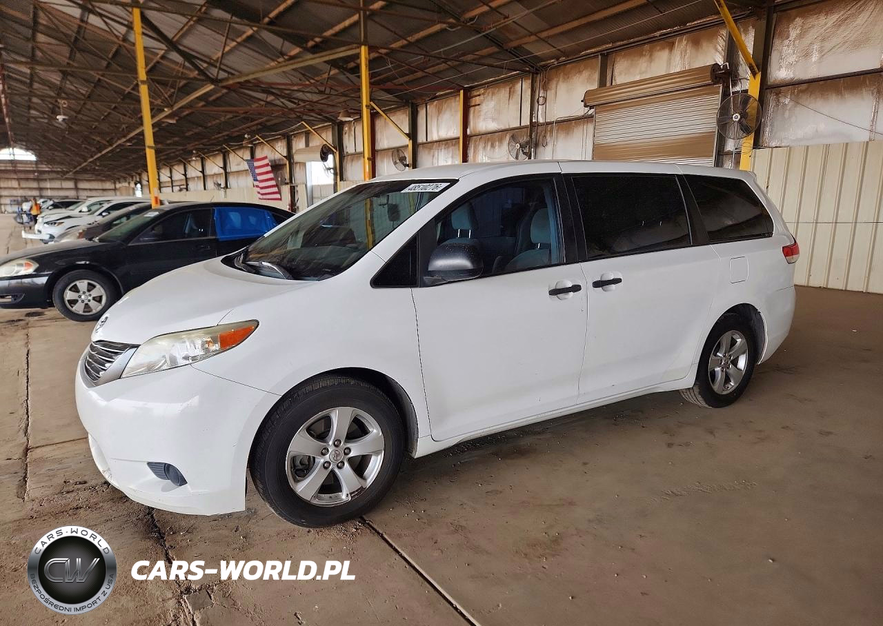 2014 Toyota Sienna L 7-Passenger