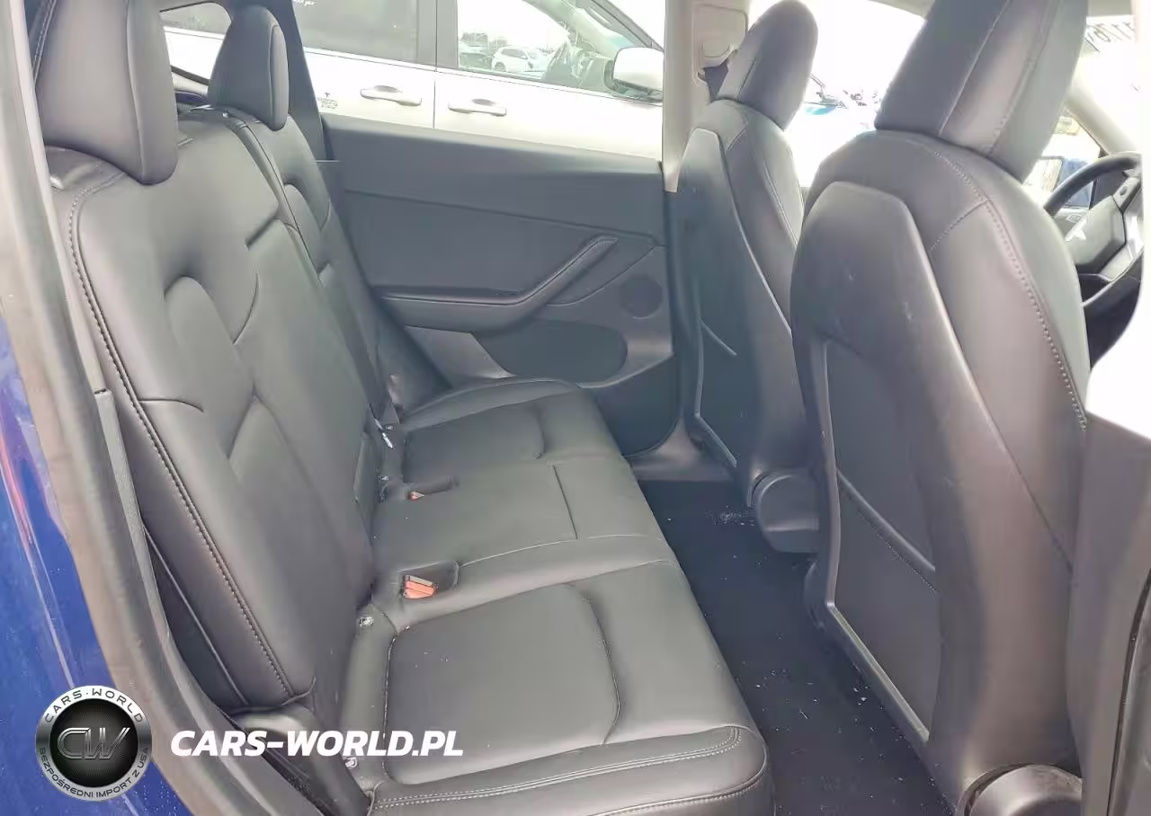 2021 Tesla Model Y VIN:5YJYGDEE3MF114883 - 10