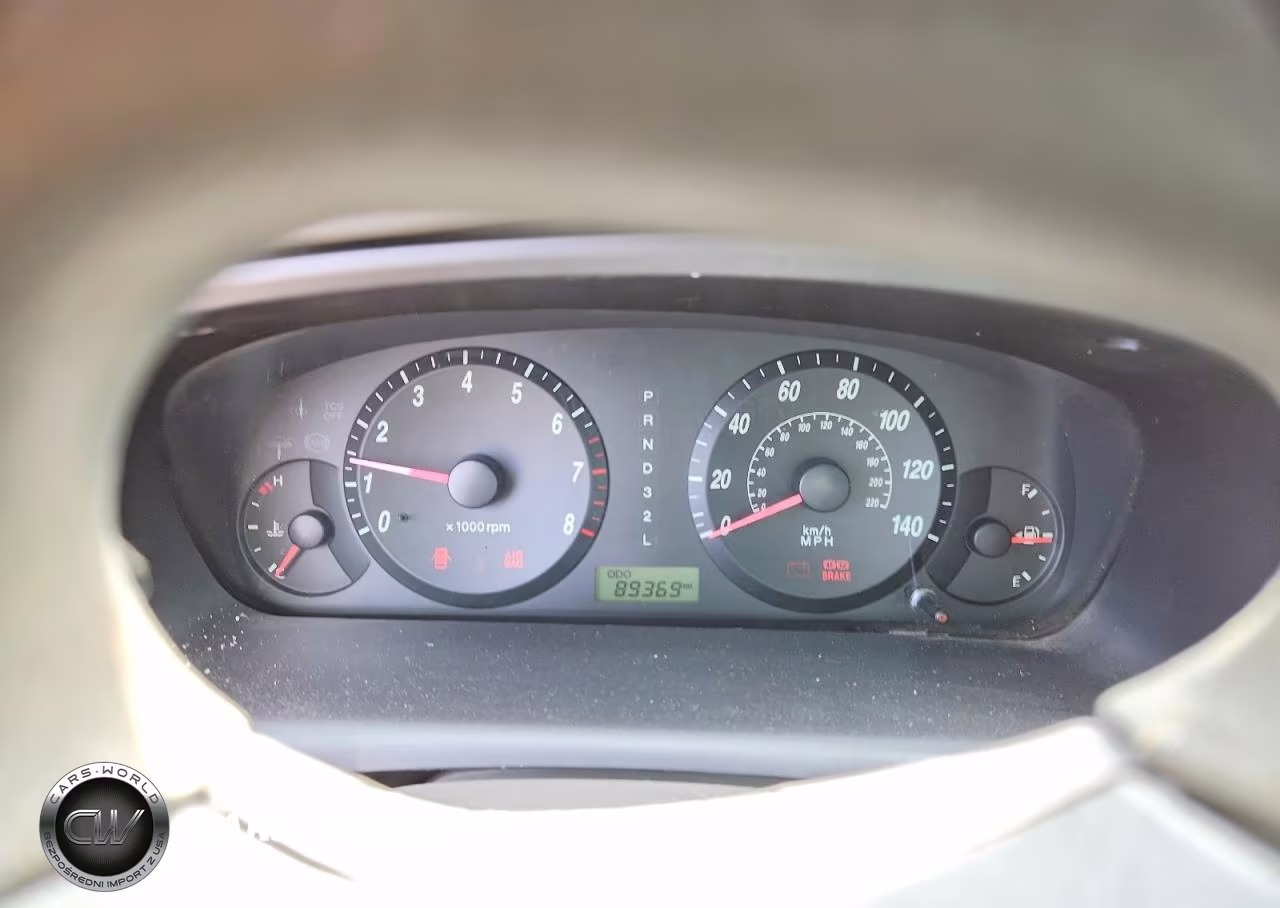 2004 Hyundai Elantra Gls VIN:KMHDN46D94U745019 - 9