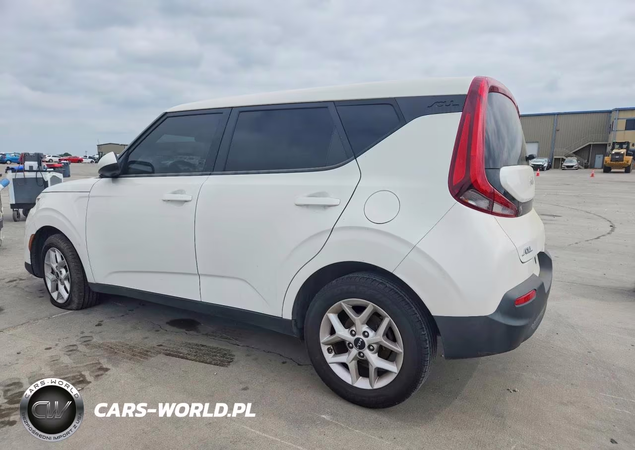 2022 Kia Soul VIN:KNDJ23AU5N7158852 - 2
