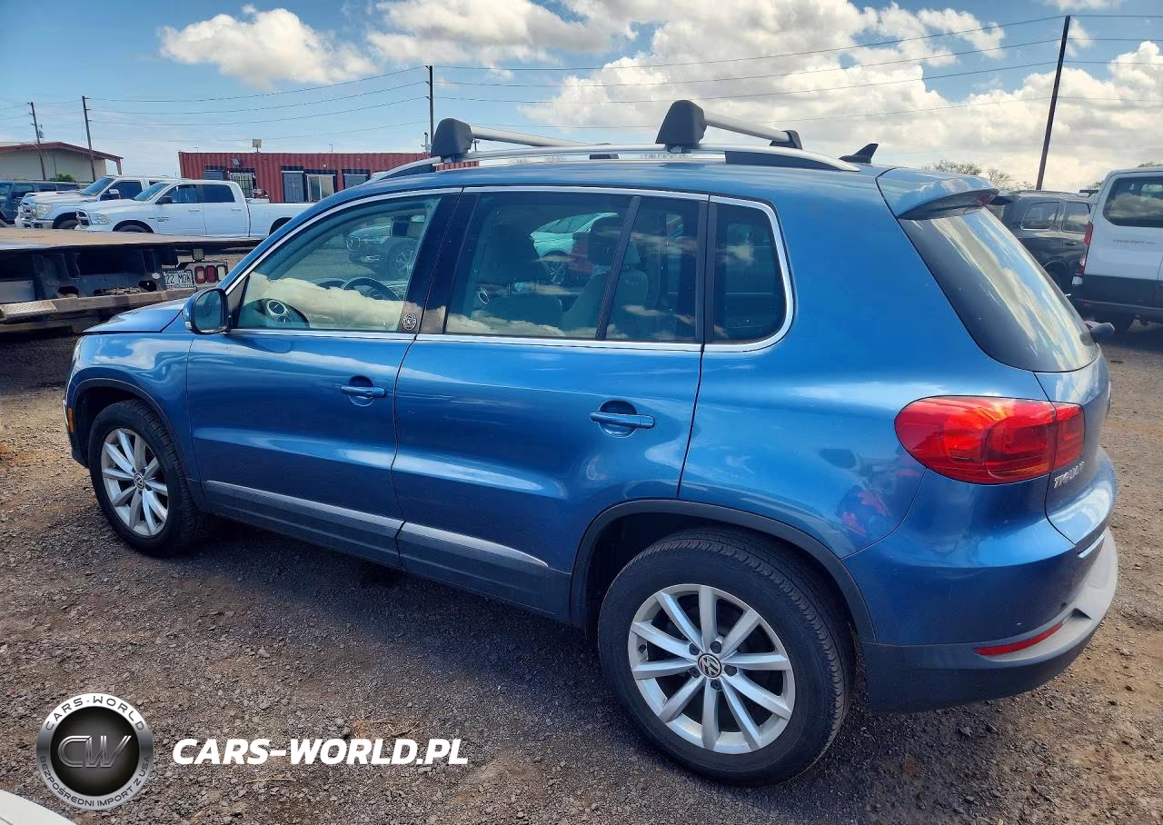 2017 Volkswagen Tiguan Wolfsburg VIN:WVGRV7AX8HK039394 - 2