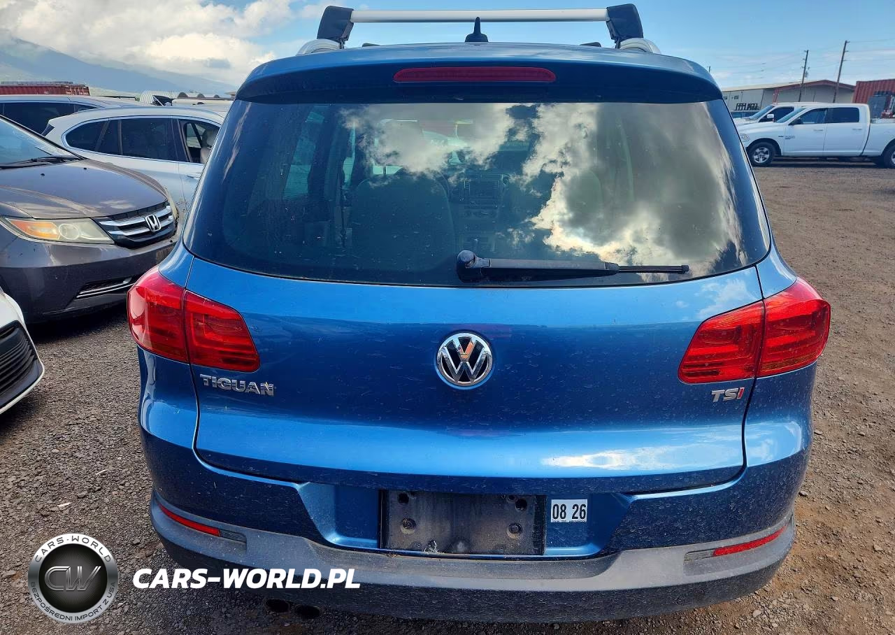 2017 Volkswagen Tiguan Wolfsburg VIN:WVGRV7AX8HK039394 - 6
