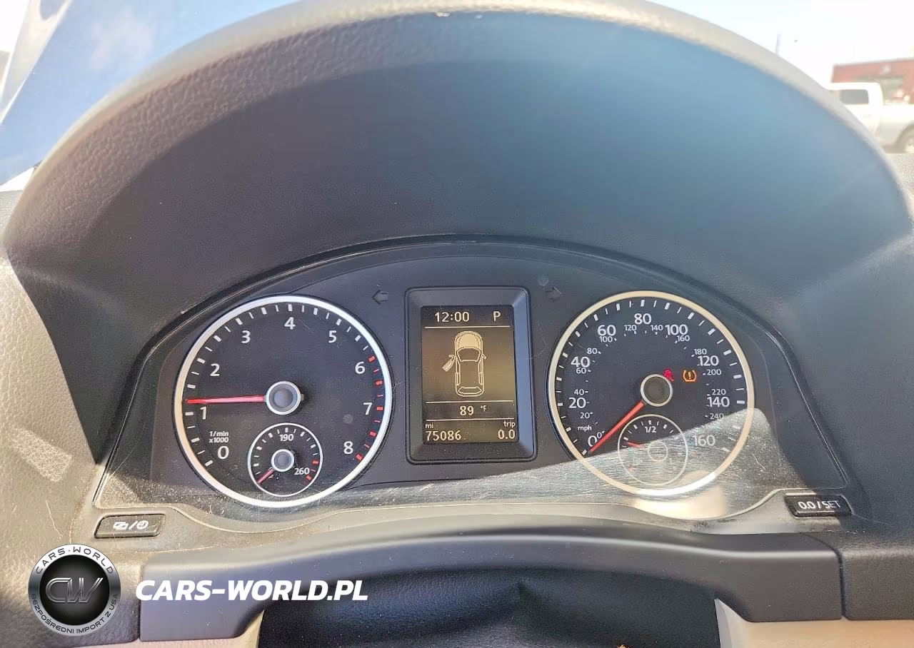 2017 Volkswagen Tiguan Wolfsburg VIN:WVGRV7AX8HK039394 - 9