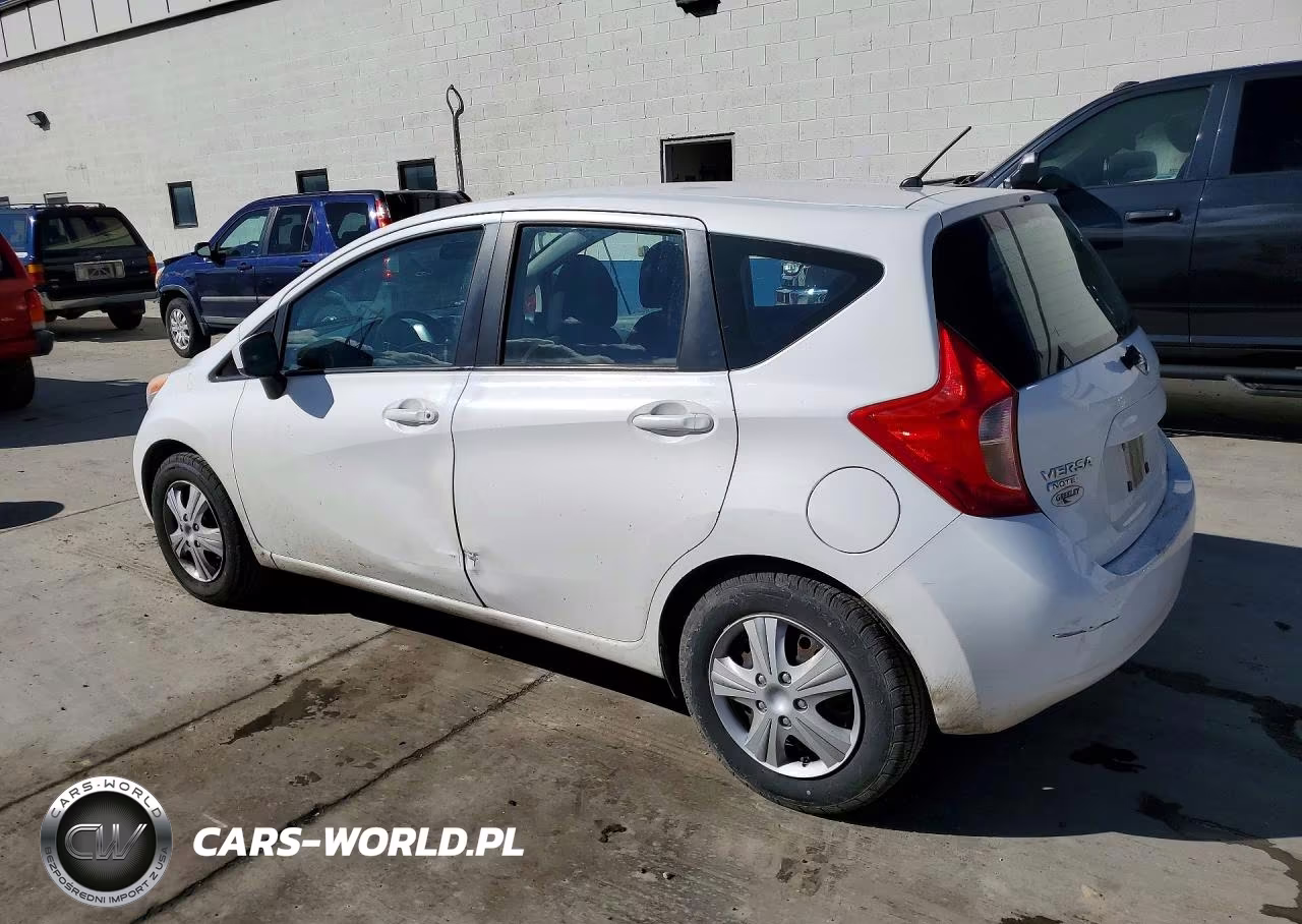 2015 Nissan Versa Note S Plus VIN:3N1CE2CP1FL405611 - 2