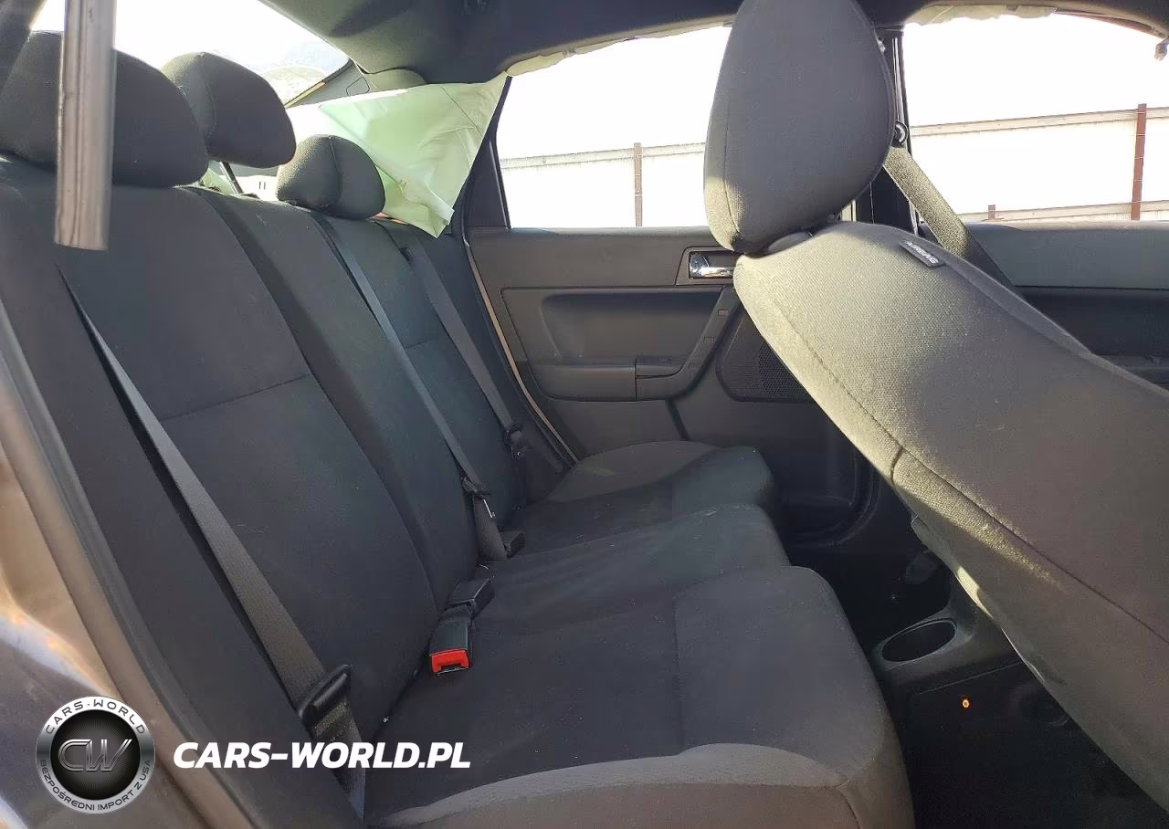 2010 Ford Focus Ses VIN:1FAHP3GN7AW279145 - 10