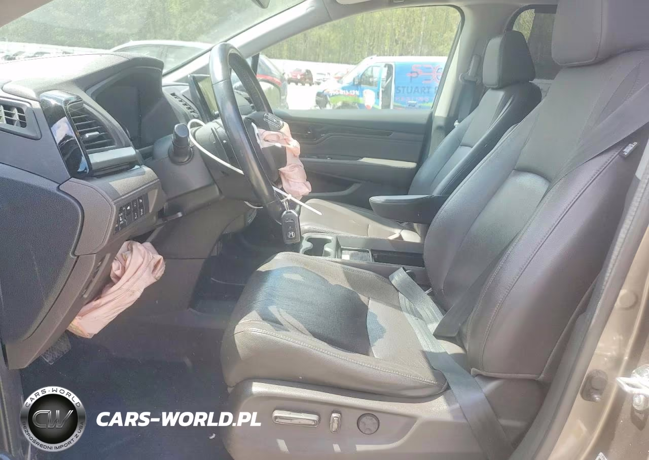 2018 Honda Odyssey Elite VIN:5FNRL6H95JB042025 - 7