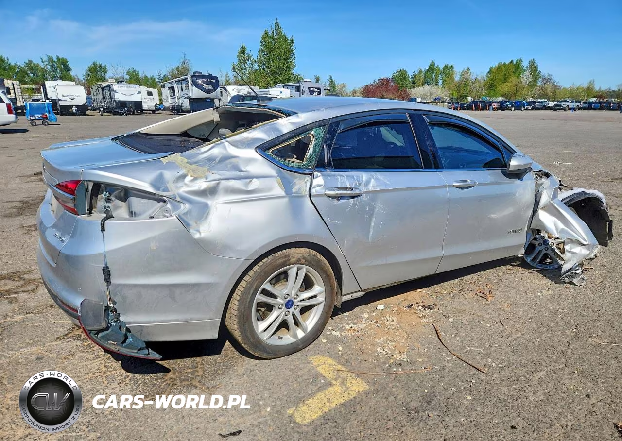 2018 Ford Fusion S Hybrid VIN:3FA6P0UU8JR159052 - 3
