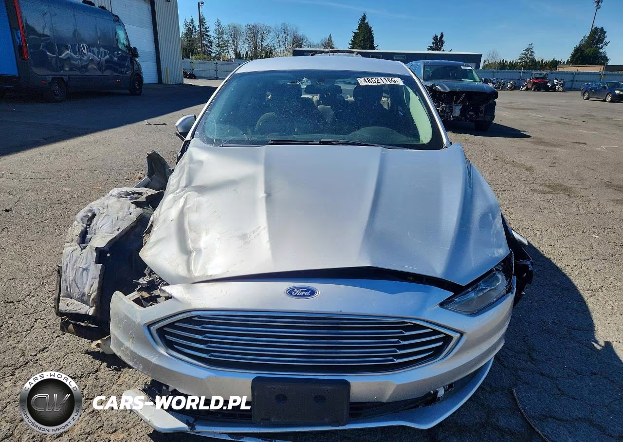 2018 Ford Fusion S Hybrid VIN:3FA6P0UU8JR159052 - 5