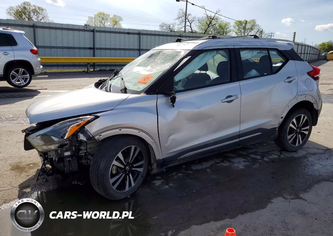 2018 Nissan Kicks Sr