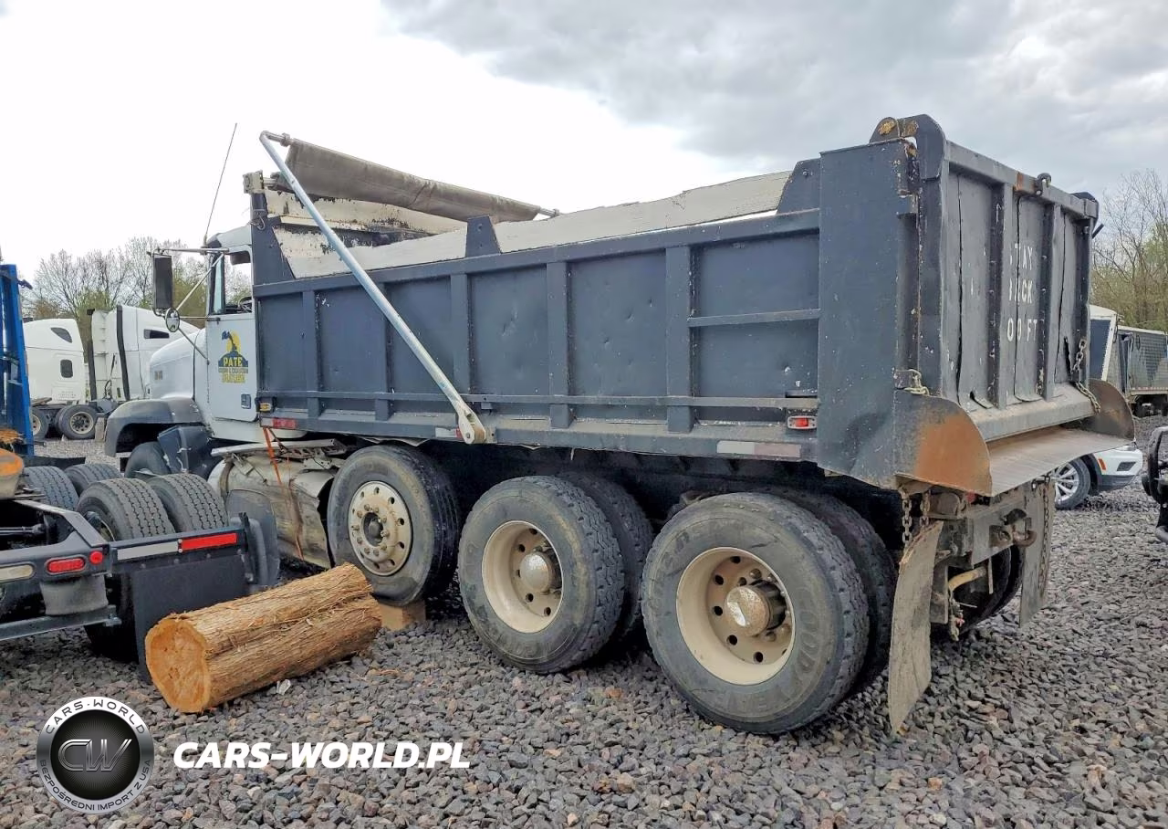 1989 Freightliner Fld120 Dump Truck VIN:1FUYDCYB4KP366044 - 3