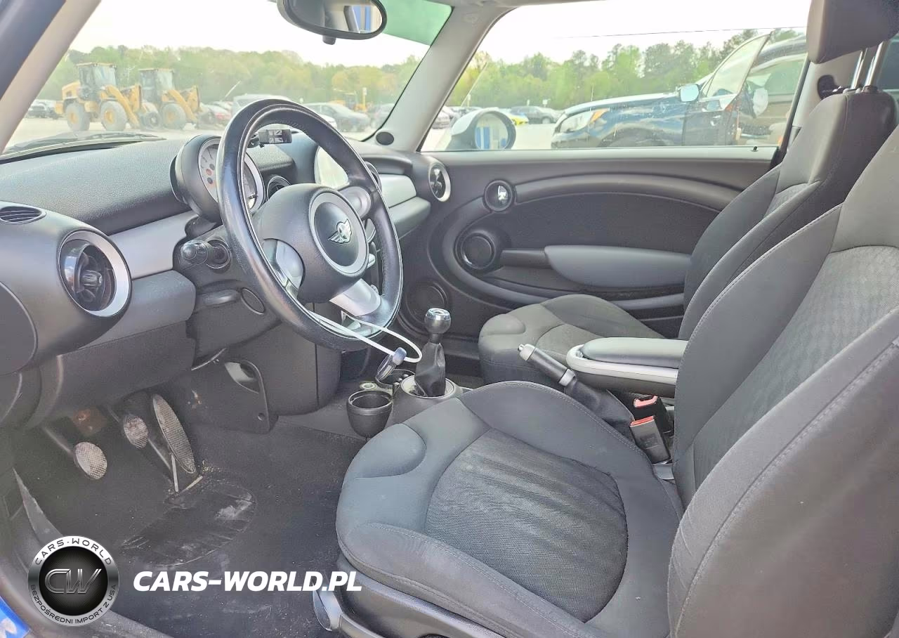 2009 Mini Cooper VIN:WMWMF33549TU70128 - 7