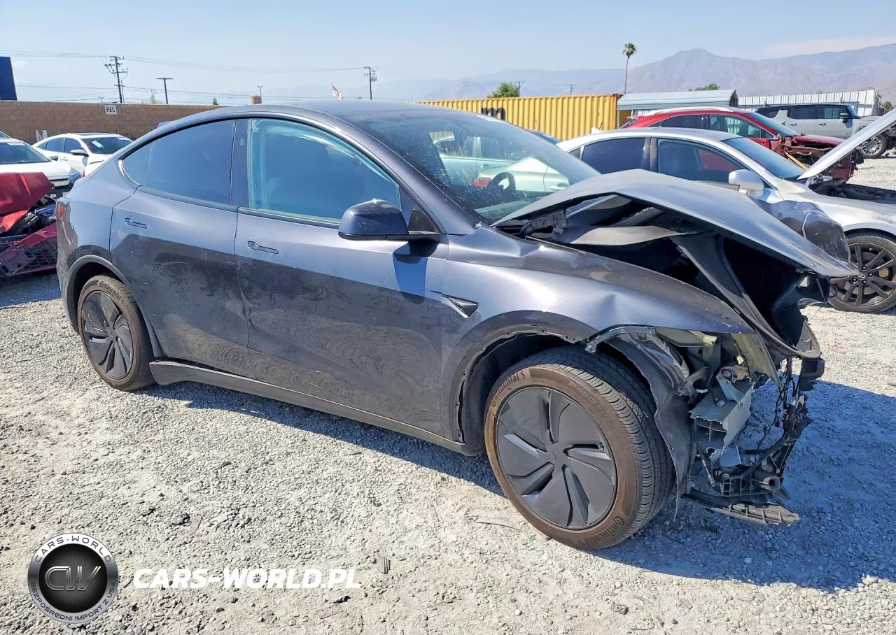 2026 Tesla Model Y VIN:7SAYGDEE2TF363046 - 4