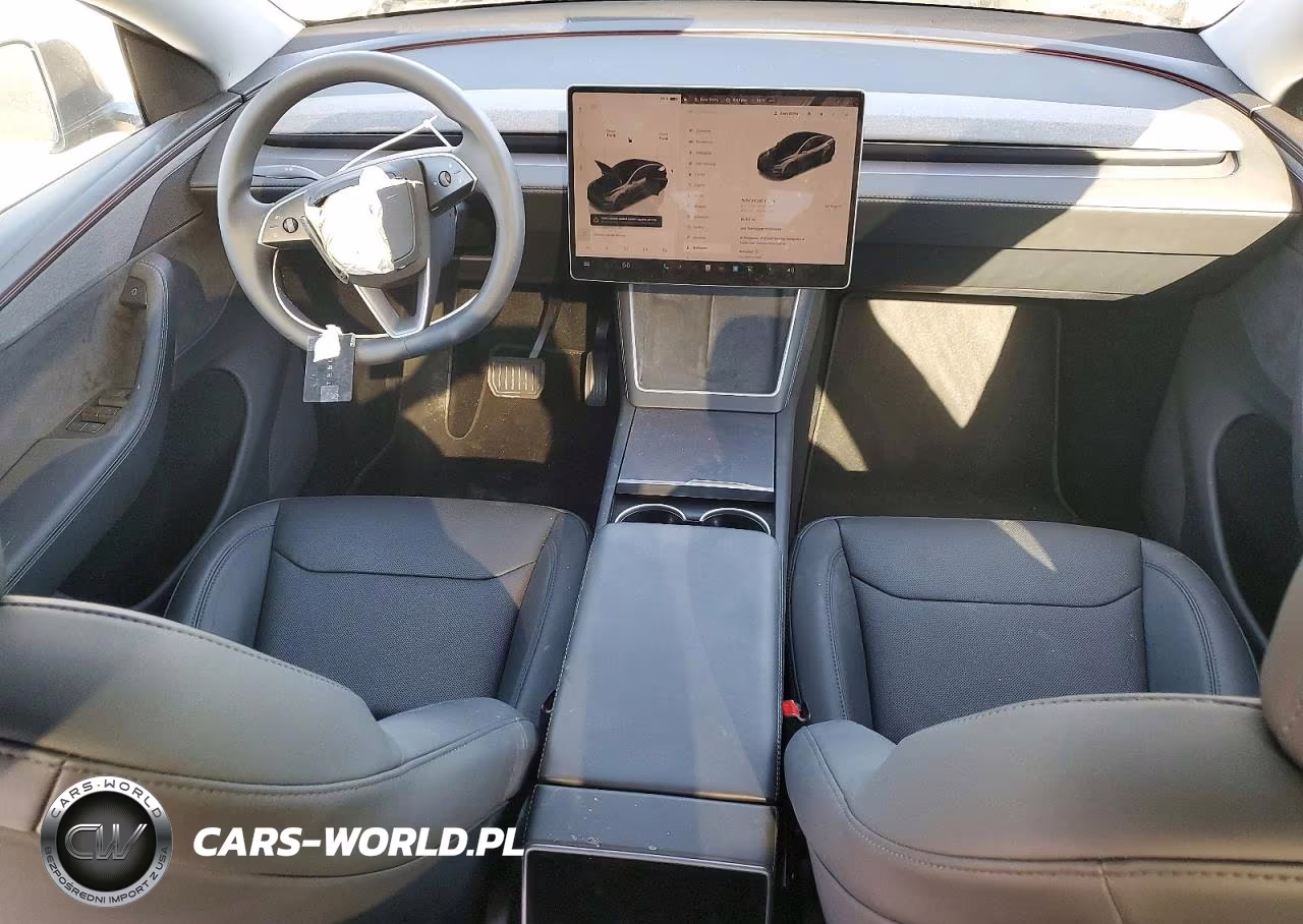 2026 Tesla Model Y VIN:7SAYGDEE2TF363046 - 8