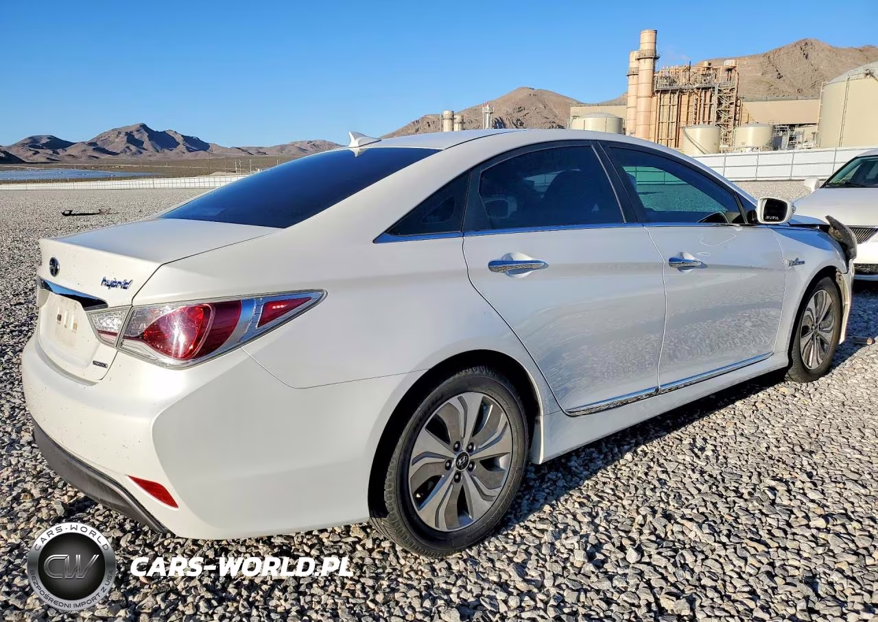 2013 Hyundai Sonata Hybrid Limited VIN:KMHEC4A41DA100092 - 3