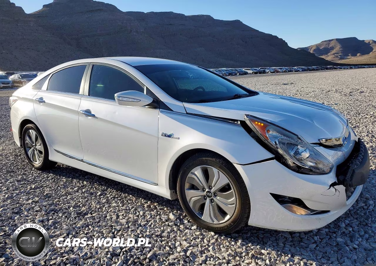 2013 Hyundai Sonata Hybrid Limited VIN:KMHEC4A41DA100092 - 4