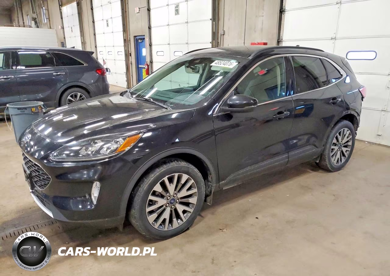 2020 Ford Escape Titanium