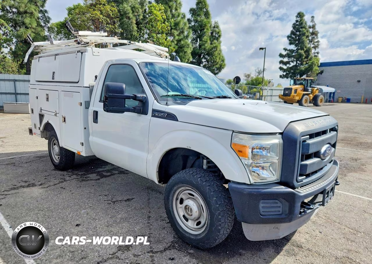 2013 Ford F350 Super Duty Utility - Service Truck VIN:1FDRF3B68DEB81670 - 4