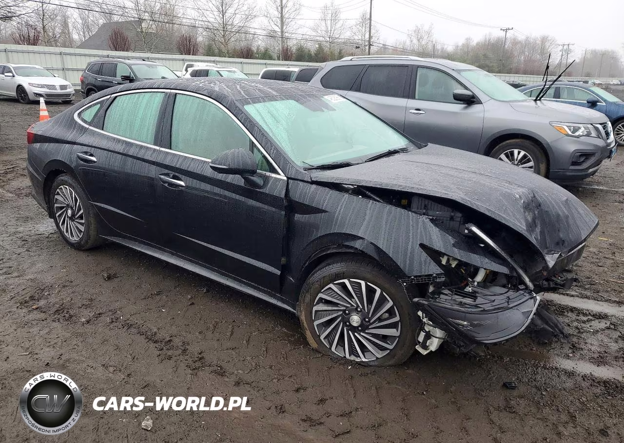 2023 Hyundai Sonata Hybrid Limited VIN:KMHL54JJ4PA079122 - 4