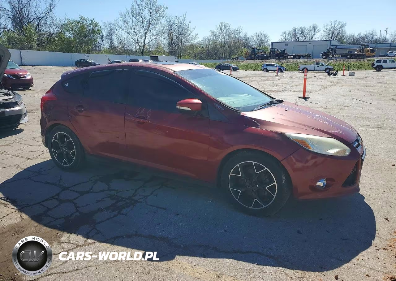 2013 Ford Focus Se VIN:1FADP3K25DL360937 - 4