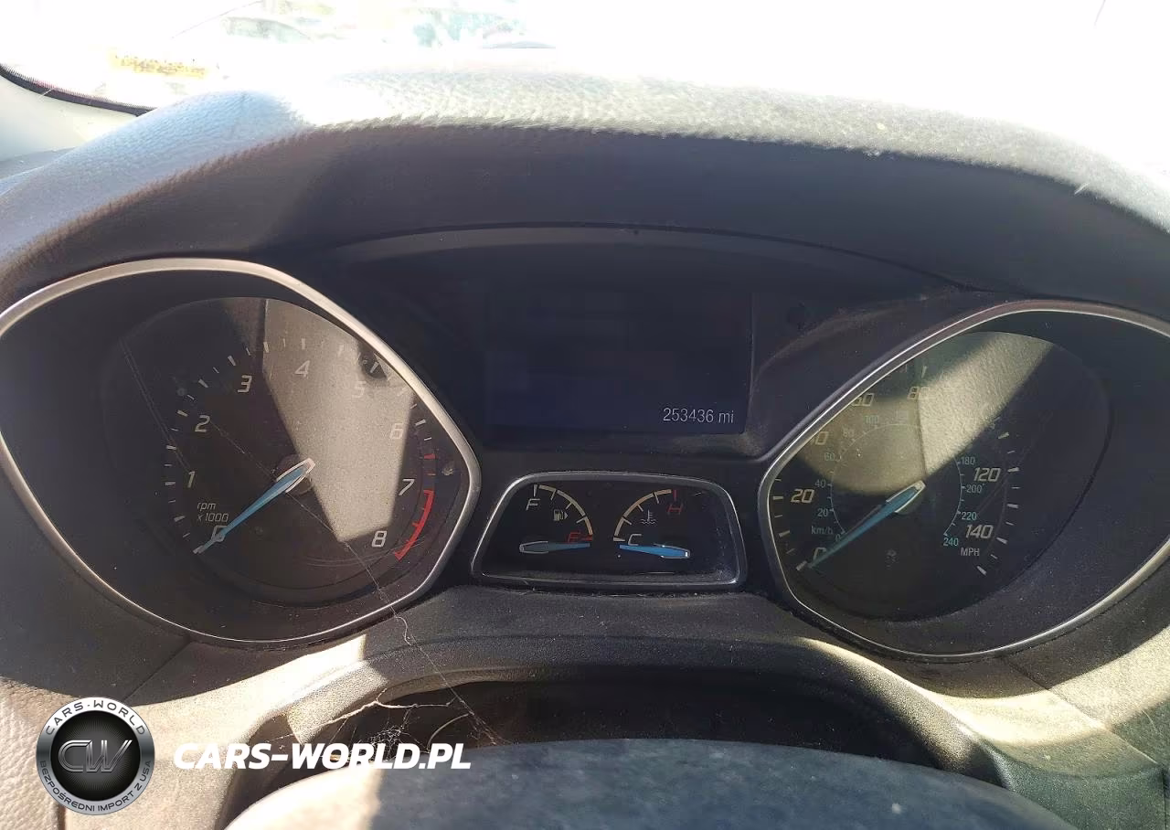2013 Ford Focus Se VIN:1FADP3K25DL360937 - 9