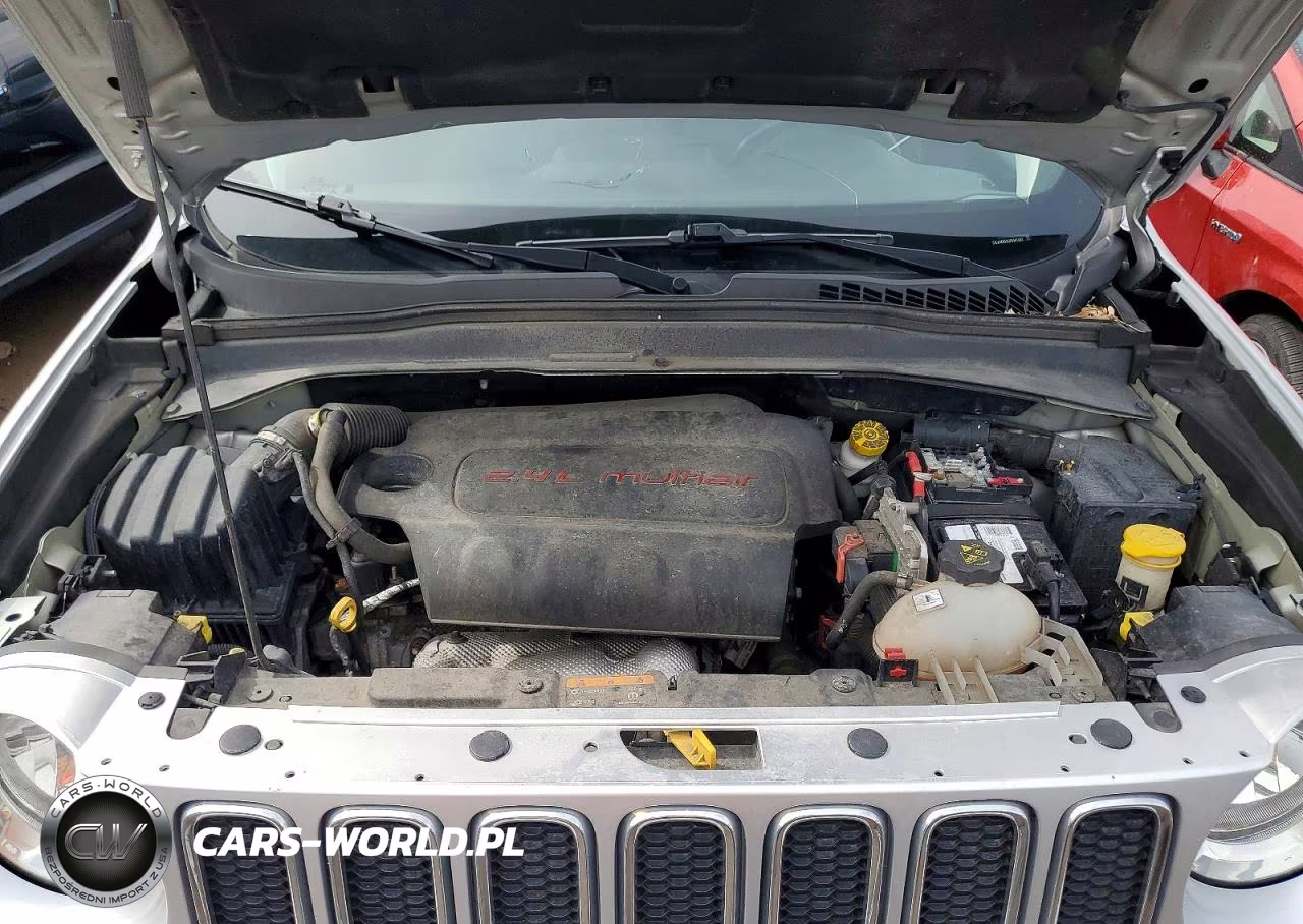 2018 Jeep Renegade Limited VIN:ZACCJADBXJPH41392 - 11